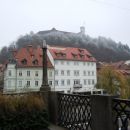Ob Ljubljanici, pogled na grad