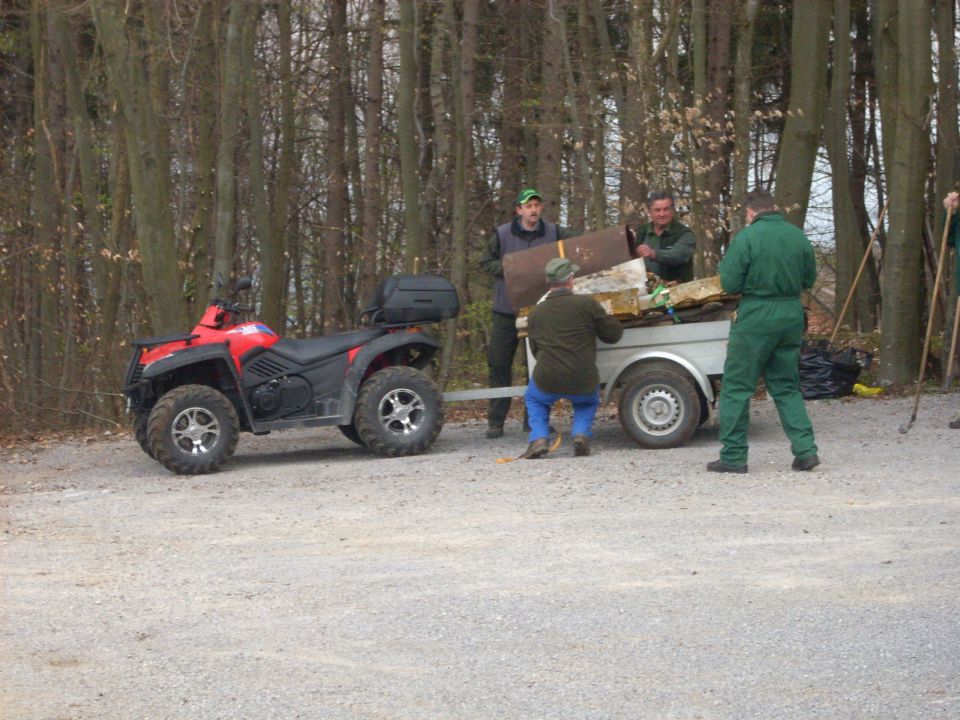 Čistilna akcija LD Trebnje - foto povečava