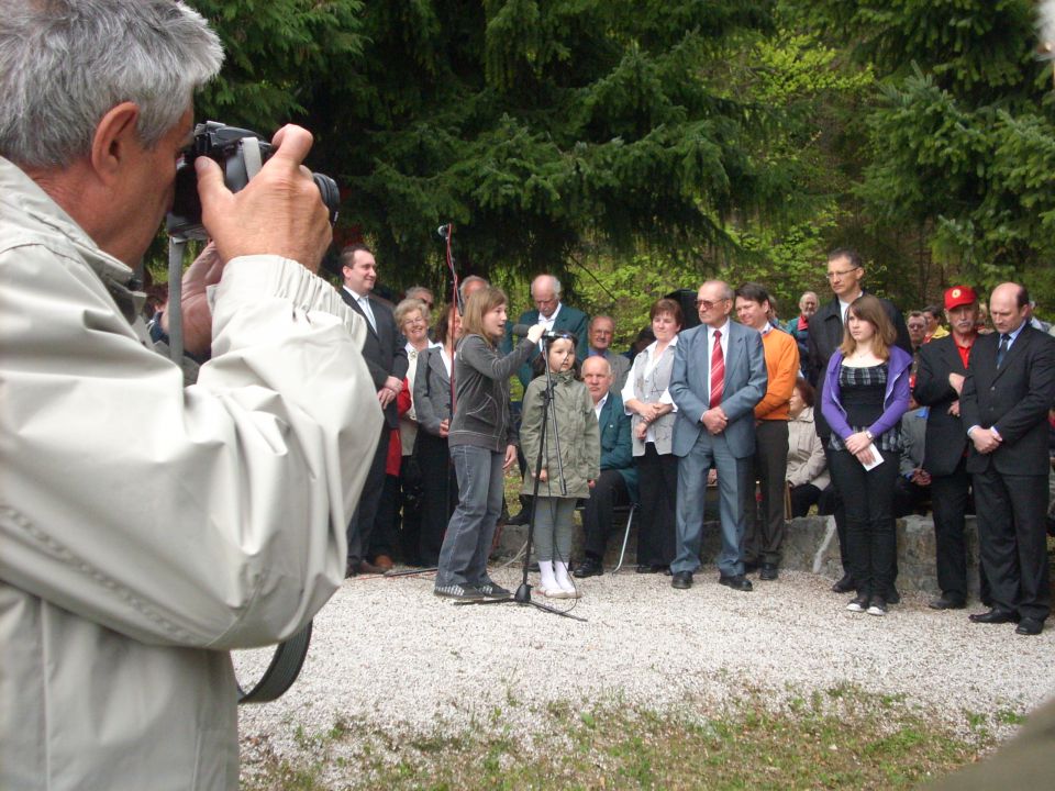 27.4.2010  Javorski pil - foto povečava