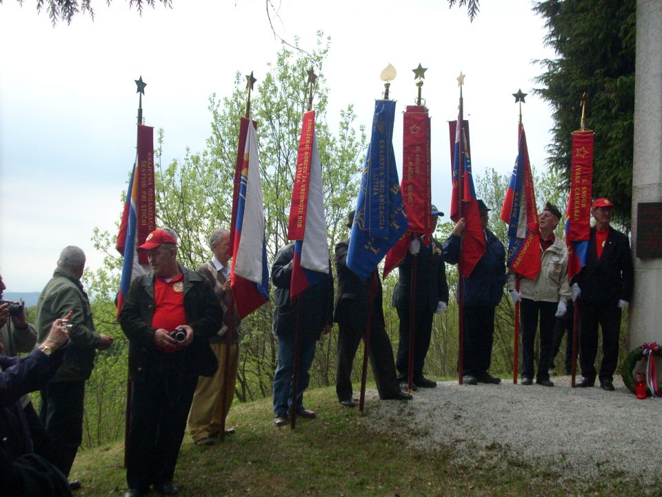 27.4.2010  Javorski pil - foto povečava