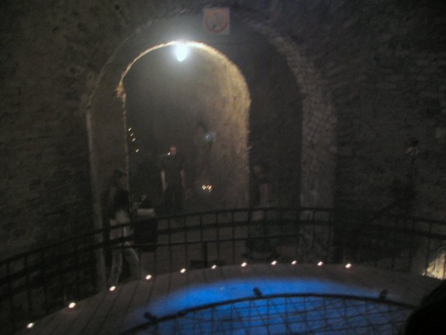 Rimski vodnjak, pravljično osvetljen