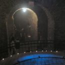 rimski vodnjak, pravljično osvetljen