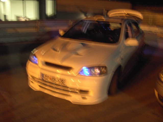 Opel  astra - foto