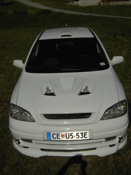 Opel  astra - foto povečava