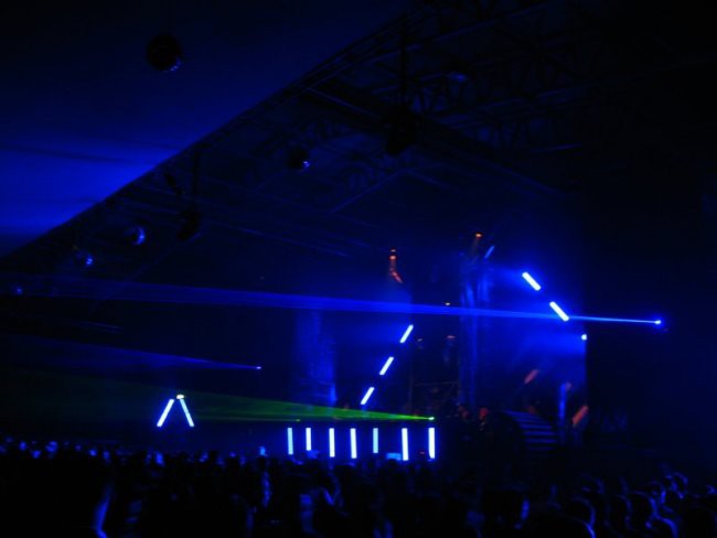 Q-base 2008 - foto povečava