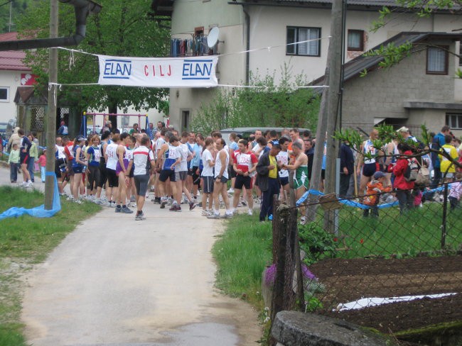 Gabrovka, 21.4.2007 - foto povečava