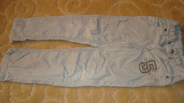 ŽAmetne hlače razkorak 50 cm Cena 5€