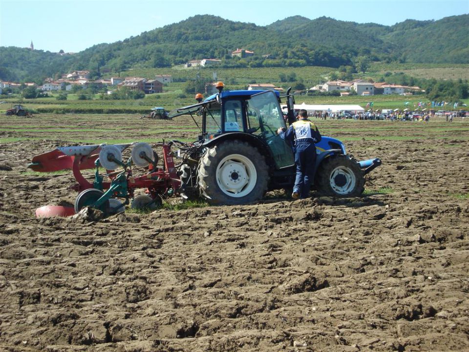 Državno tekmovanje v oranju 2010- Vipava - foto povečava