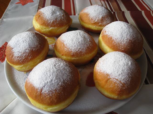 krofi z marmelado