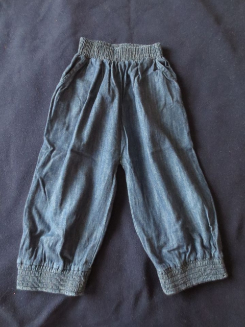 Jeans hlače Maxomorra, 110-116... 8 Eur