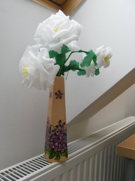 Cvetje iz krep papirja