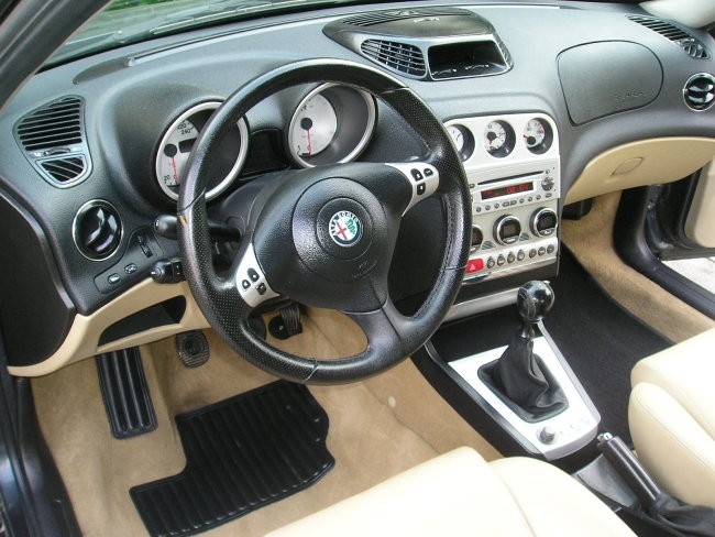 Alfa Romeo 156 - foto povečava