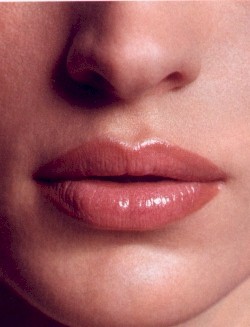 Ženske ustnice