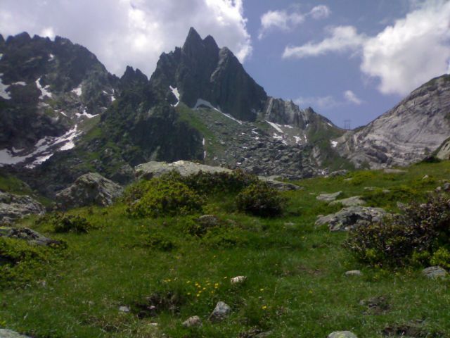 Vzpon na 3100 m. visoko campo tencio-švica - foto