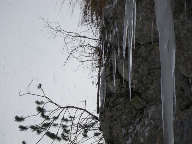 Zimski vzpon na kamniško sedlo - foto