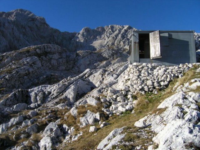 Gamsov skret-bivak pod Skuto-žmavčarji - foto