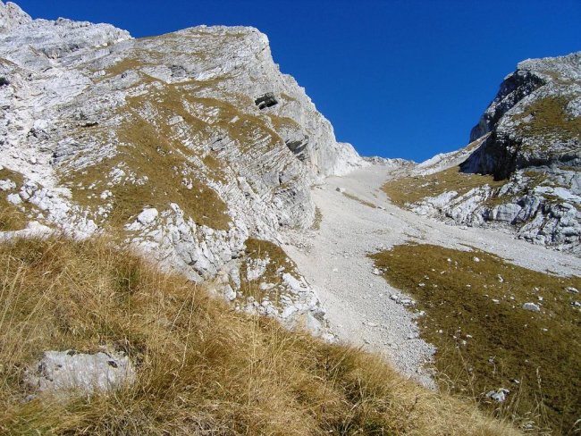 Gamsov skret-bivak pod Skuto-žmavčarji - foto povečava