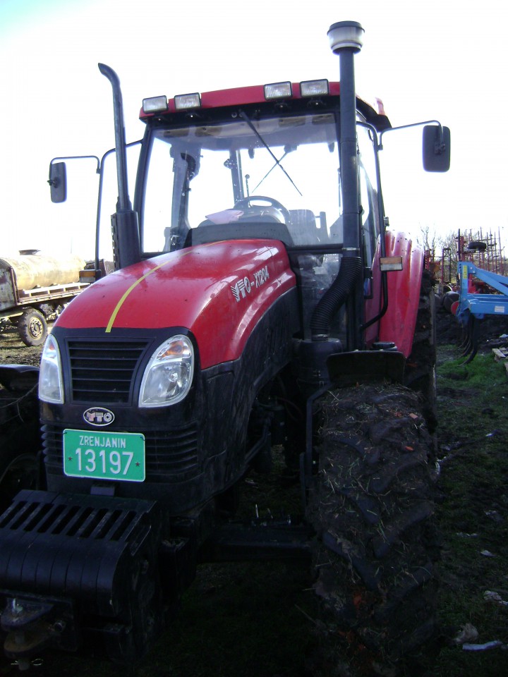 Traktori - foto povečava