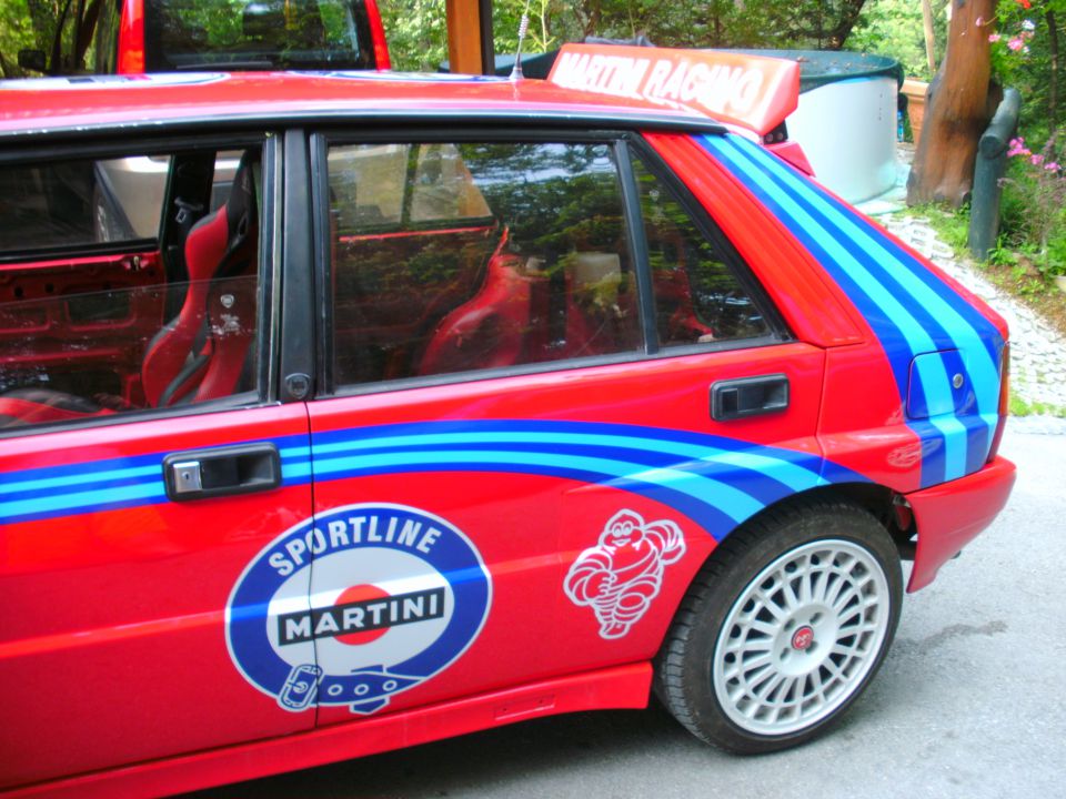 Lancia polepljena  - foto povečava