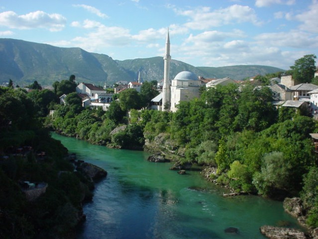 Koski Mehmet Pasha mosque from the old bridge.