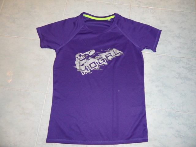 Športna majica vijola barve S (XS) podarim