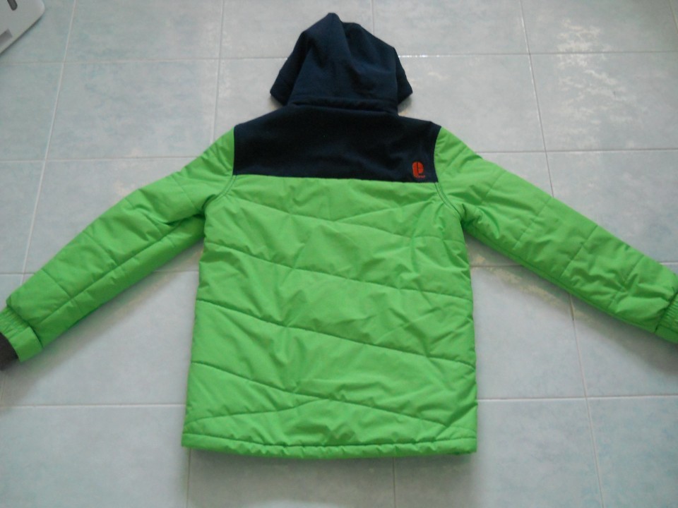 Protest bunda (smučarska) 164, po mojem bolj ustreza 152-158 17,5 eur