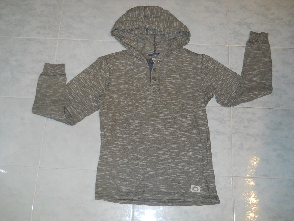 H&M 146-152 2 eur