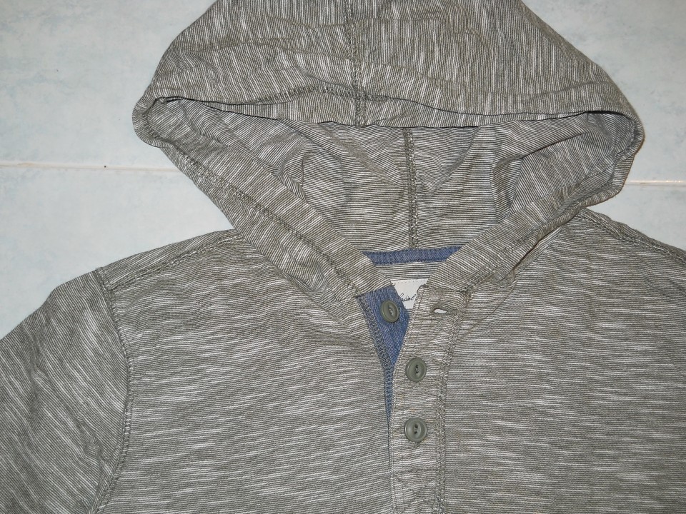 H&M 146-152 2 eur