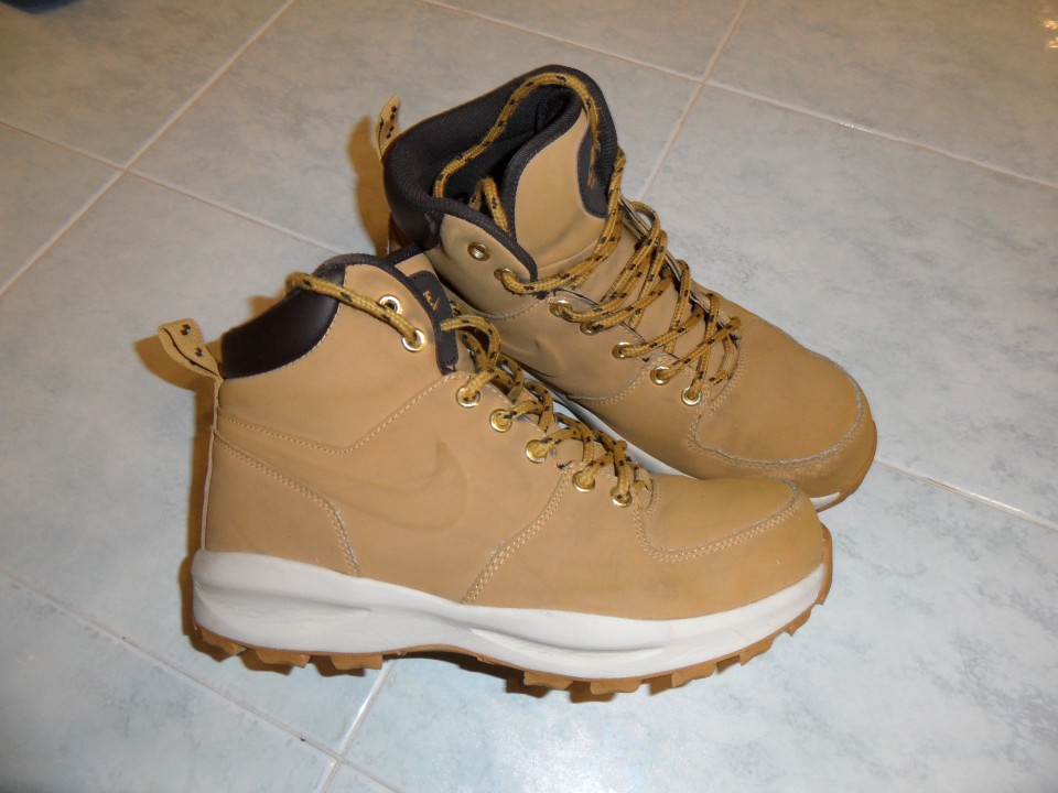 Nike Manoa zimski fantovski čevlji št. 40,5 6,5 eur