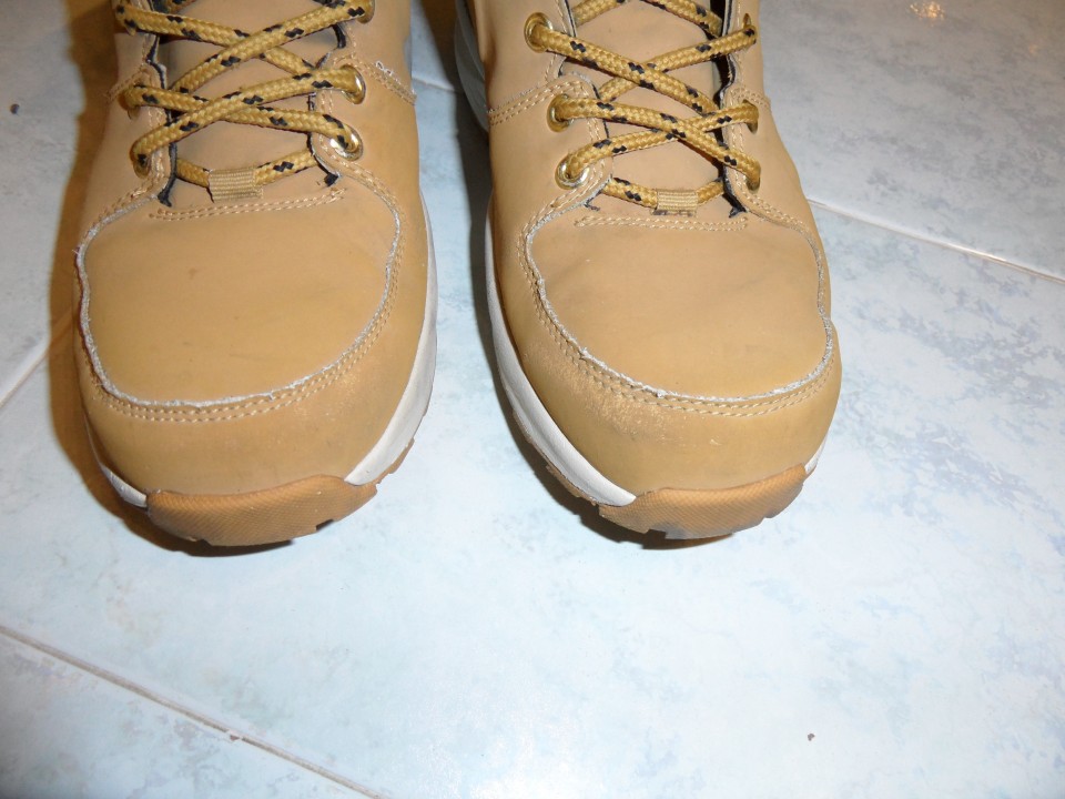 Nike Manoa zimski fantovski čevlji št. 40,5 6,5 eur