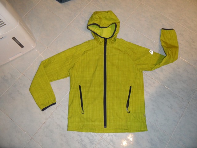 McKinley softshell 164 89,5 eur