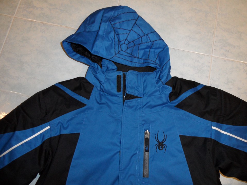 Spyder smuč. bunda 176, mi nosili pri velikosti 164 24,5 eur