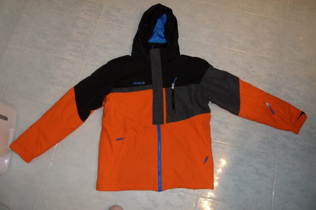 Etirel smučarska bunda 164, 17 eur