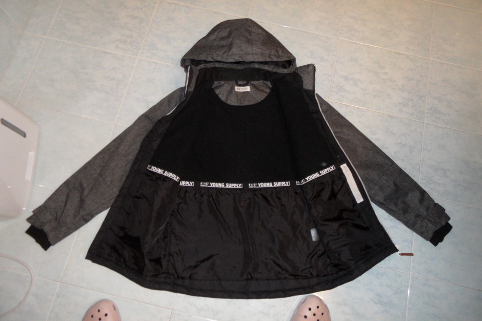 H&M 164 sivo-črna bunda 7,5 eur