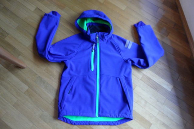 H&M softshell 158 (12-13) 16,5 eur