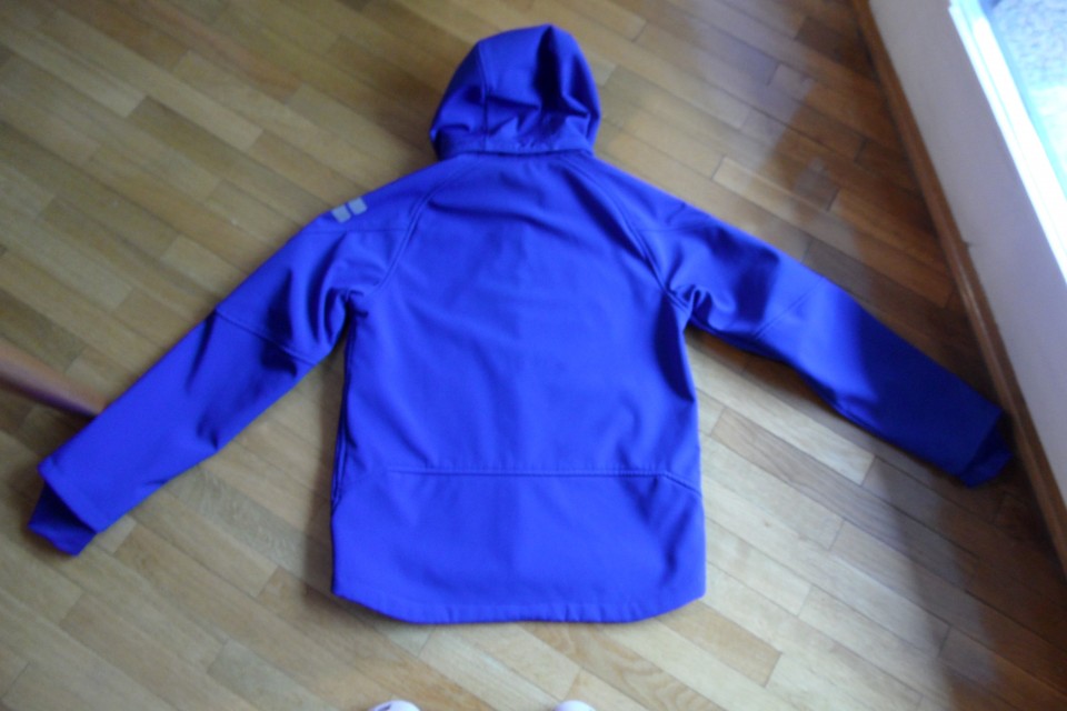 H&M softshell 158 (12-13) 16,5 eur