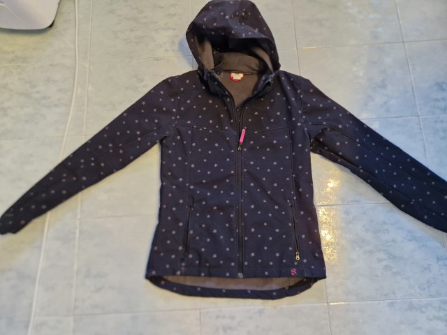 H&M softshell 170 7,5 eur