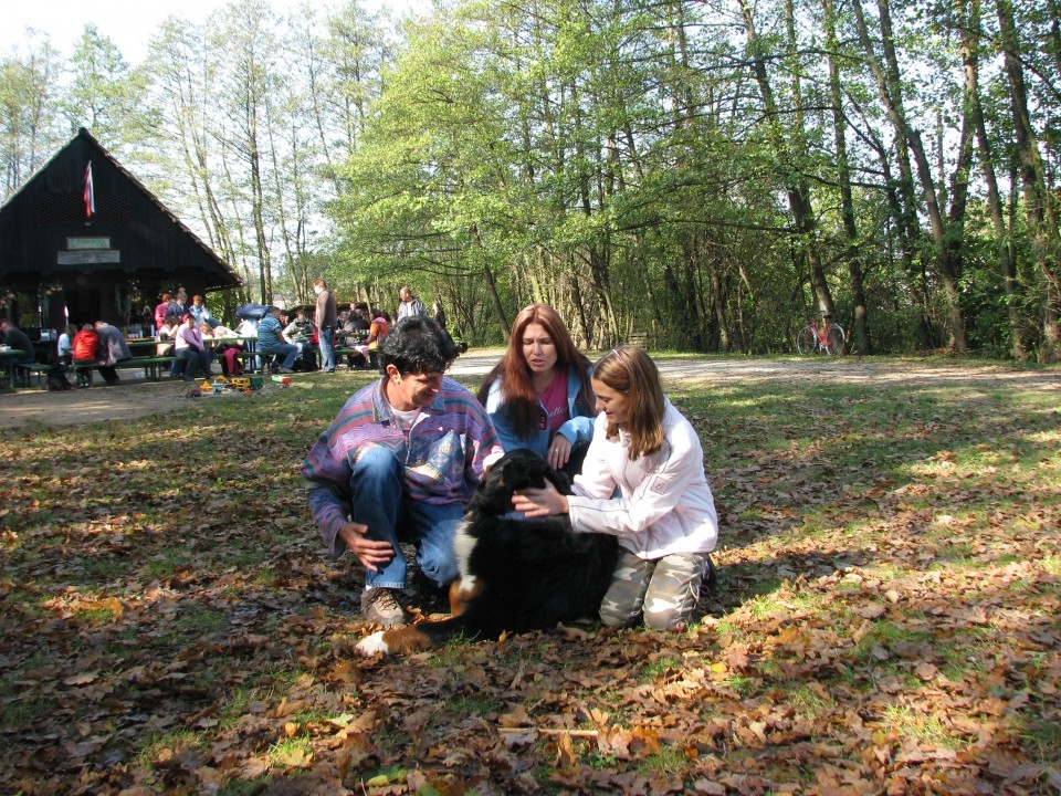 Dionis in njegova družina-piknik pri Galetovih