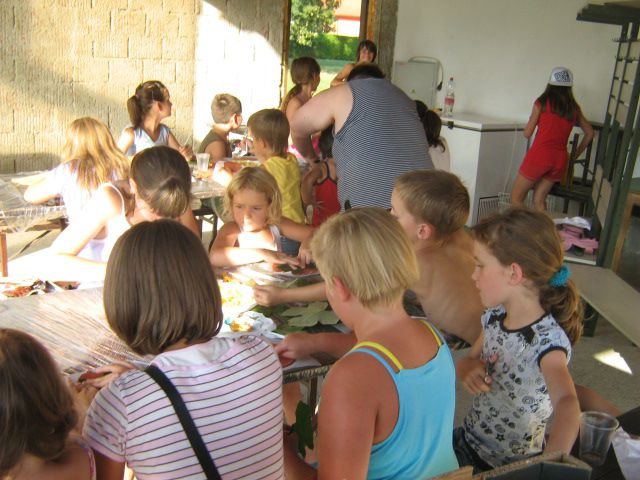 Avgust 2011 otroške počitnišče delavnice. - foto povečava