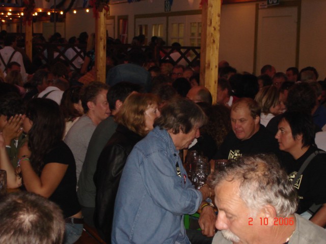 Oktober fest 2006 - foto povečava