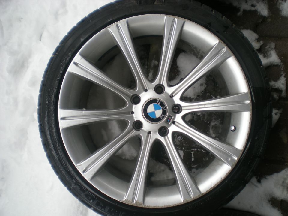 BMW M5 aluplatišča - foto povečava