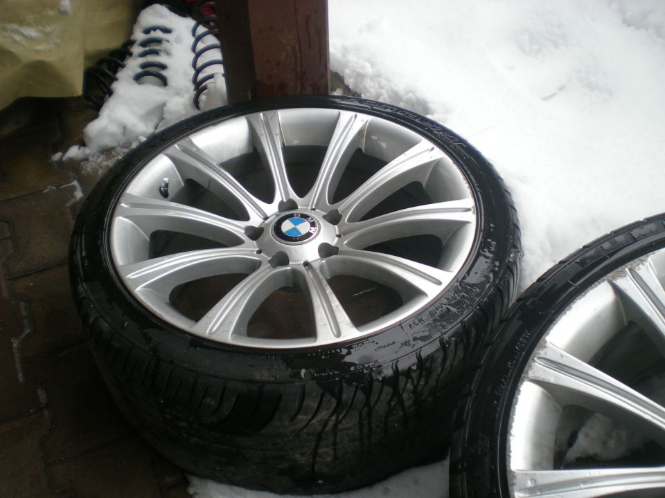 BMW M5 aluplatišča - foto povečava