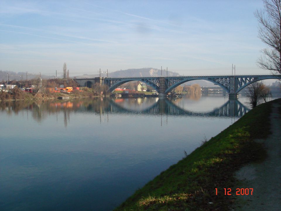 MARJANOVE SLIKE - OB DRAVI ( LENT ) - foto povečava