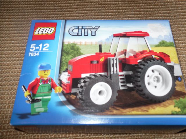 Lego traktor REZERVIRAN