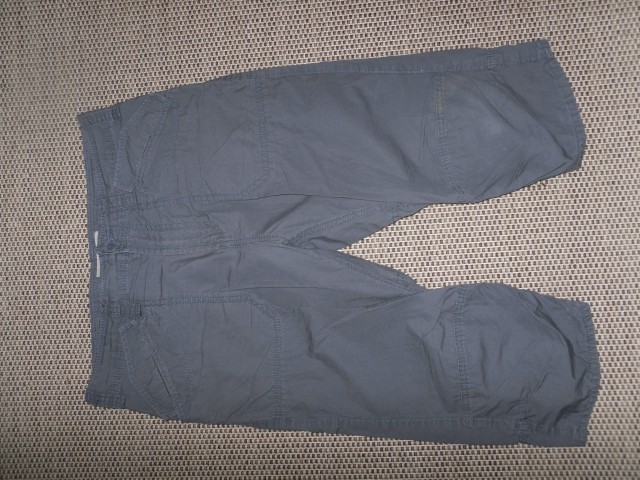 H&M hlače čez koleno 158
