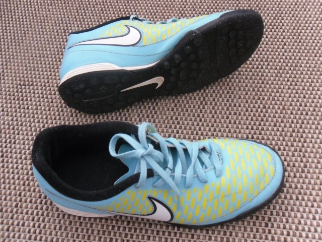 Nike-dvoranski copati