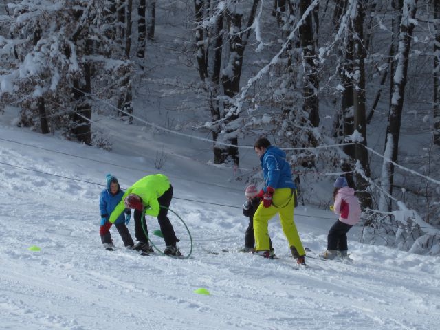 SMUČANJE POLŽEVO FEB 2013 - foto