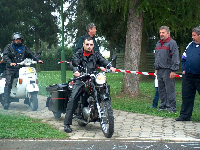 Csepel-Pannonia, Csesztreg, 2004 - foto