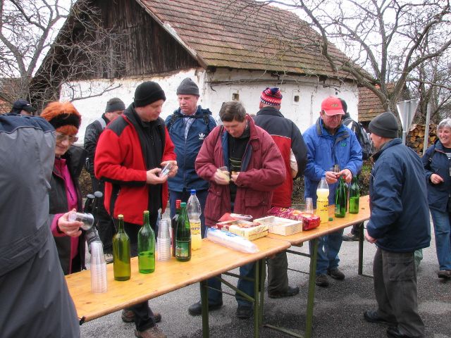 13 Božični pohod