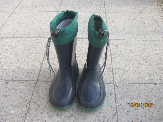Dežni škornji, št. 27, 5 eur